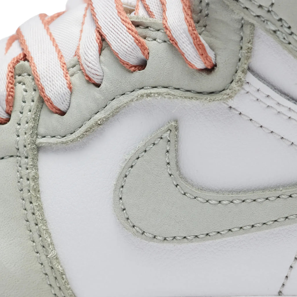Preloved - Air Jordan 1 Retro High OG Seafoam (PS)