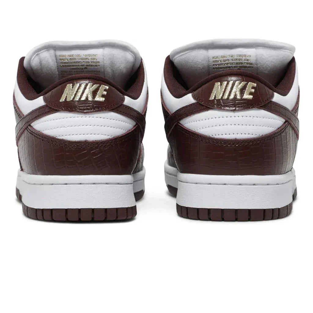 Nike SB x Supreme Dunk Low 'Barkroot Brown'